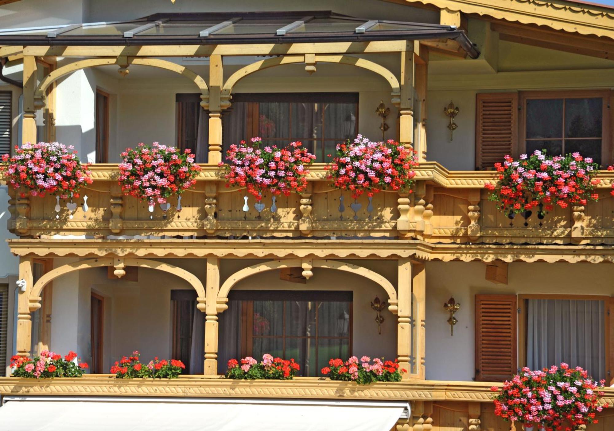 Haus Unterberg Hotel Kossen Exterior photo